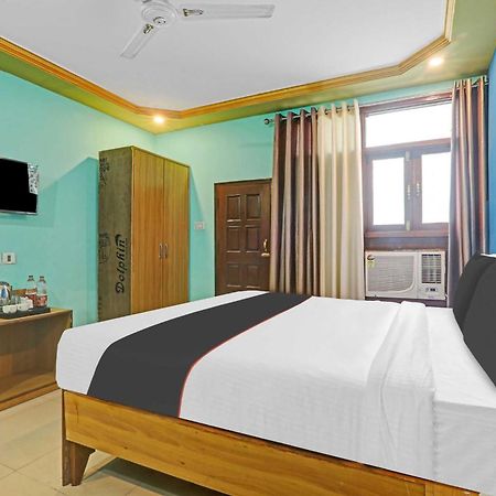 Collection O Premier Near Hazratganj Hotell Lucknow Eksteriør bilde