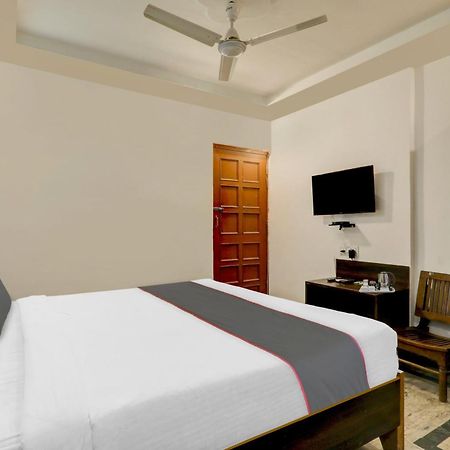 Collection O Premier Near Hazratganj Hotell Lucknow Eksteriør bilde