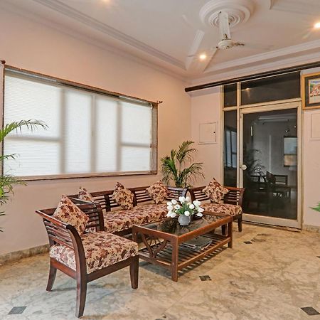 Collection O Premier Near Hazratganj Hotell Lucknow Eksteriør bilde