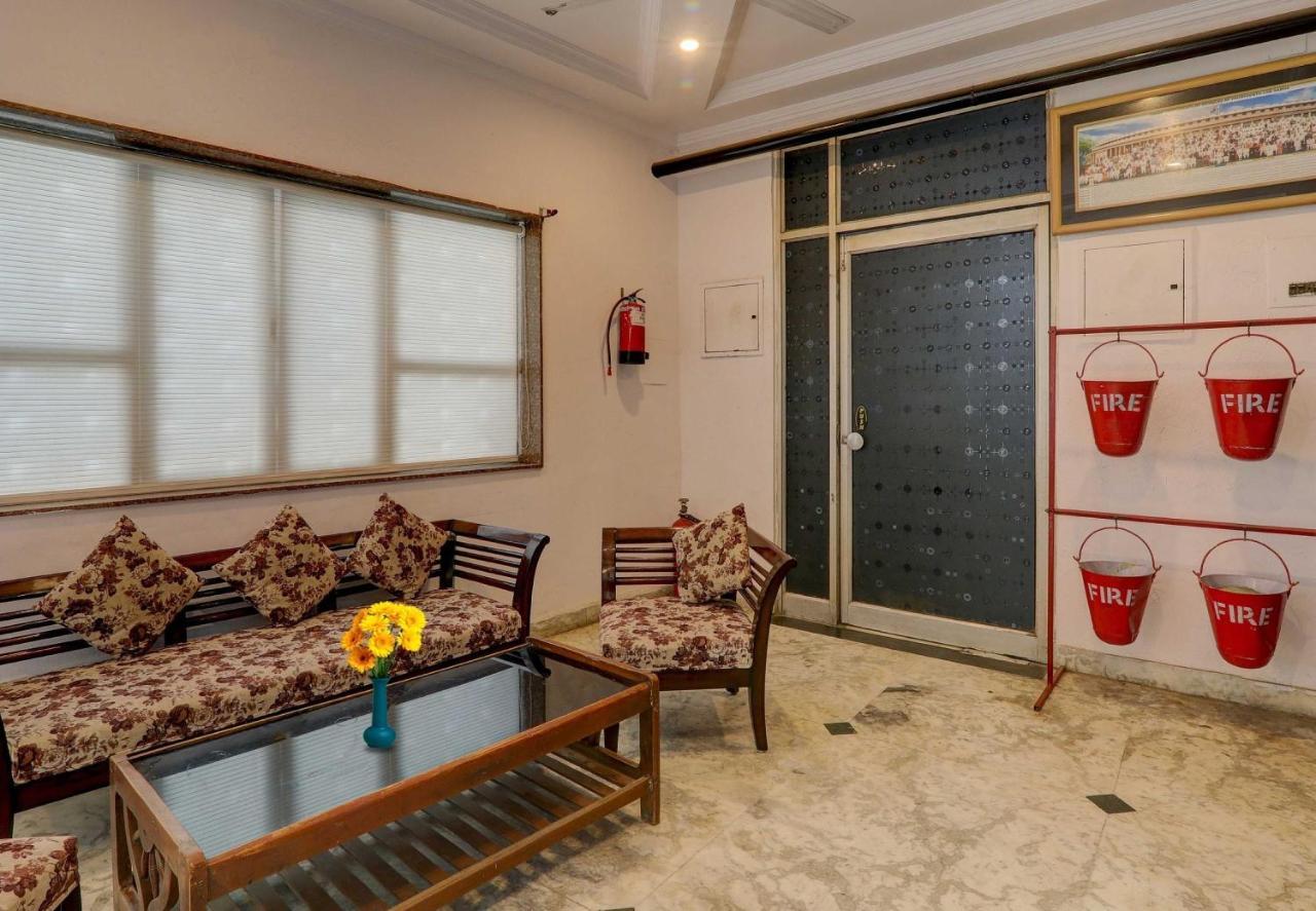 Collection O Premier Near Hazratganj Hotell Lucknow Eksteriør bilde