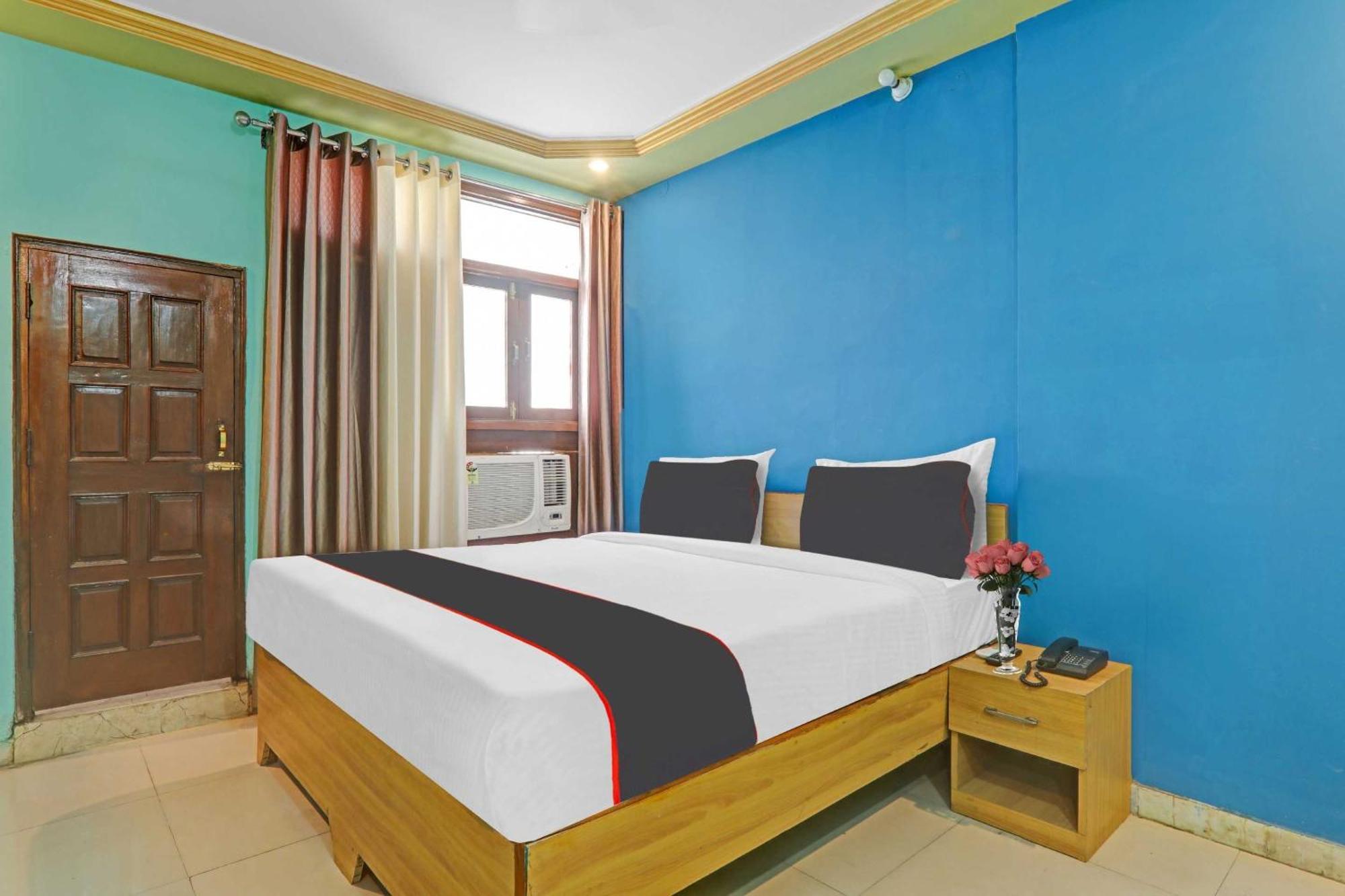 Collection O Premier Near Hazratganj Hotell Lucknow Eksteriør bilde