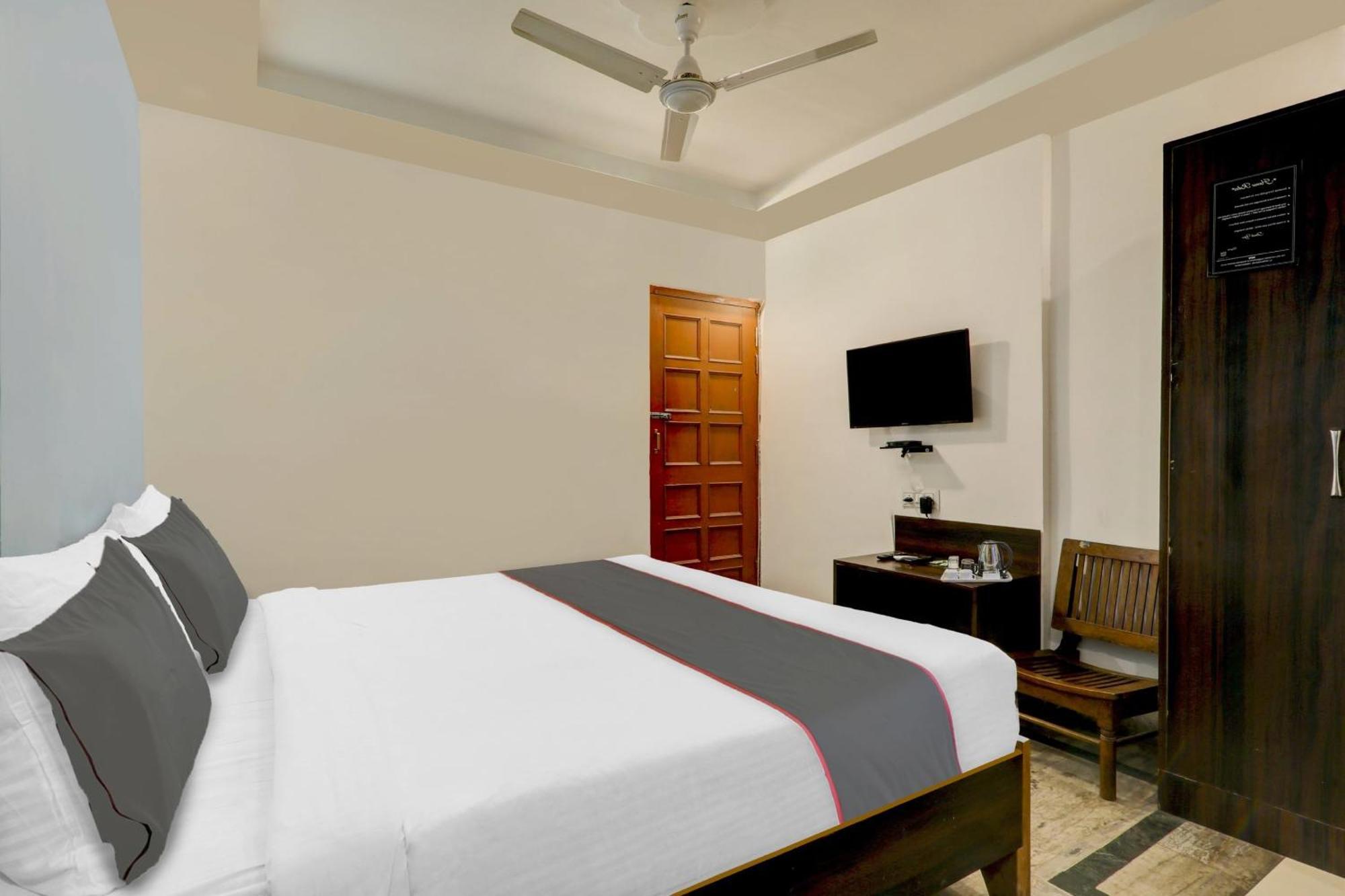 Collection O Premier Near Hazratganj Hotell Lucknow Eksteriør bilde