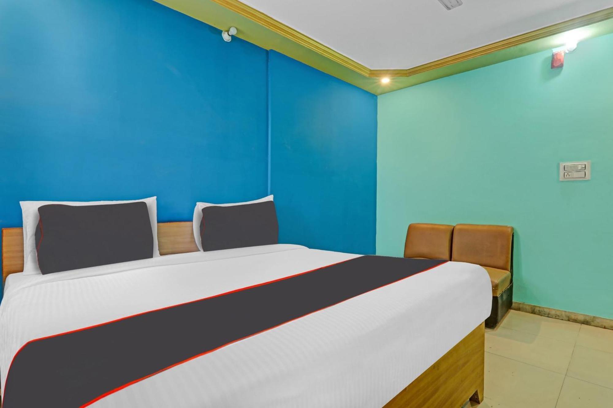 Collection O Premier Near Hazratganj Hotell Lucknow Eksteriør bilde