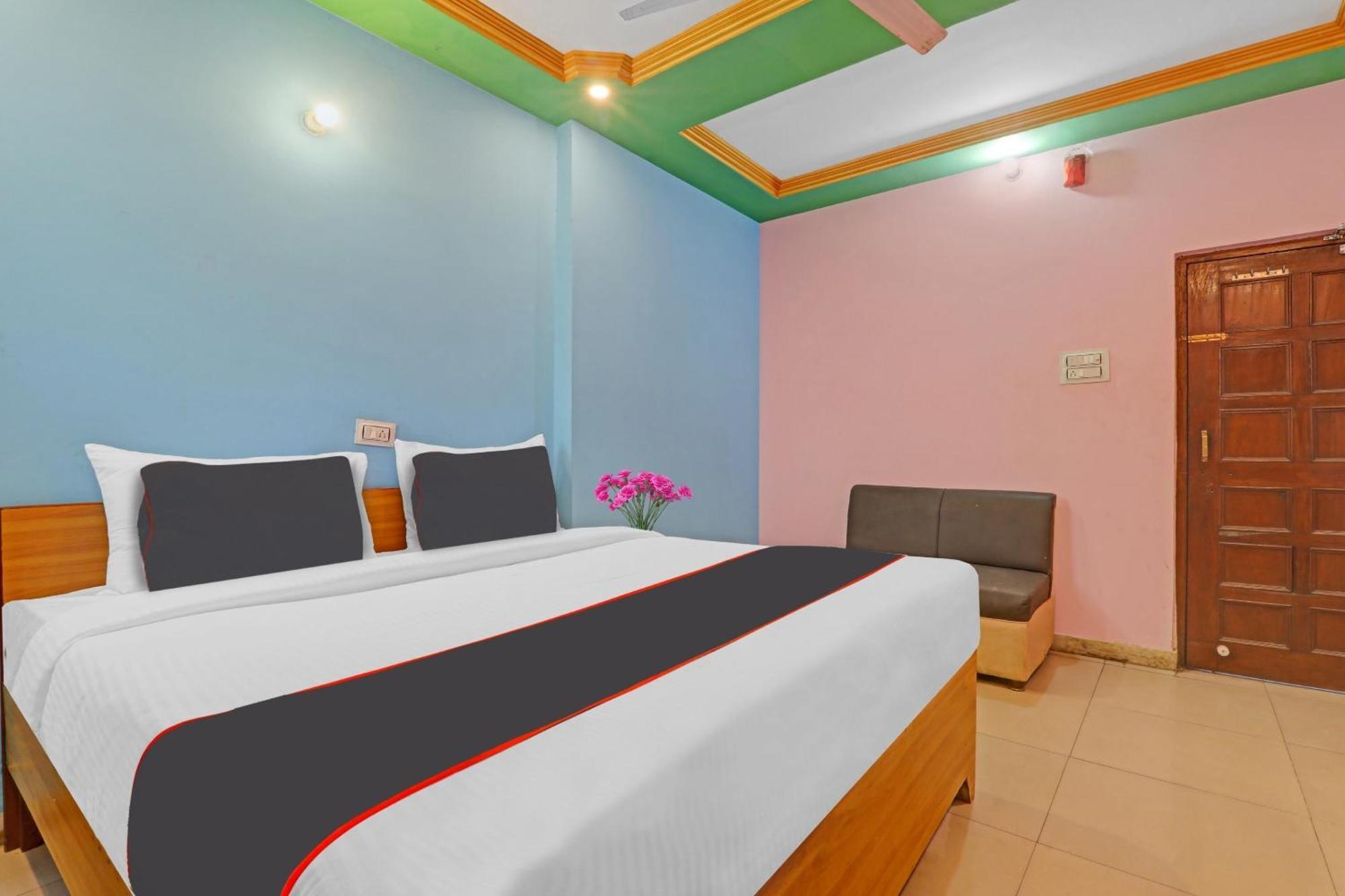 Collection O Premier Near Hazratganj Hotell Lucknow Eksteriør bilde